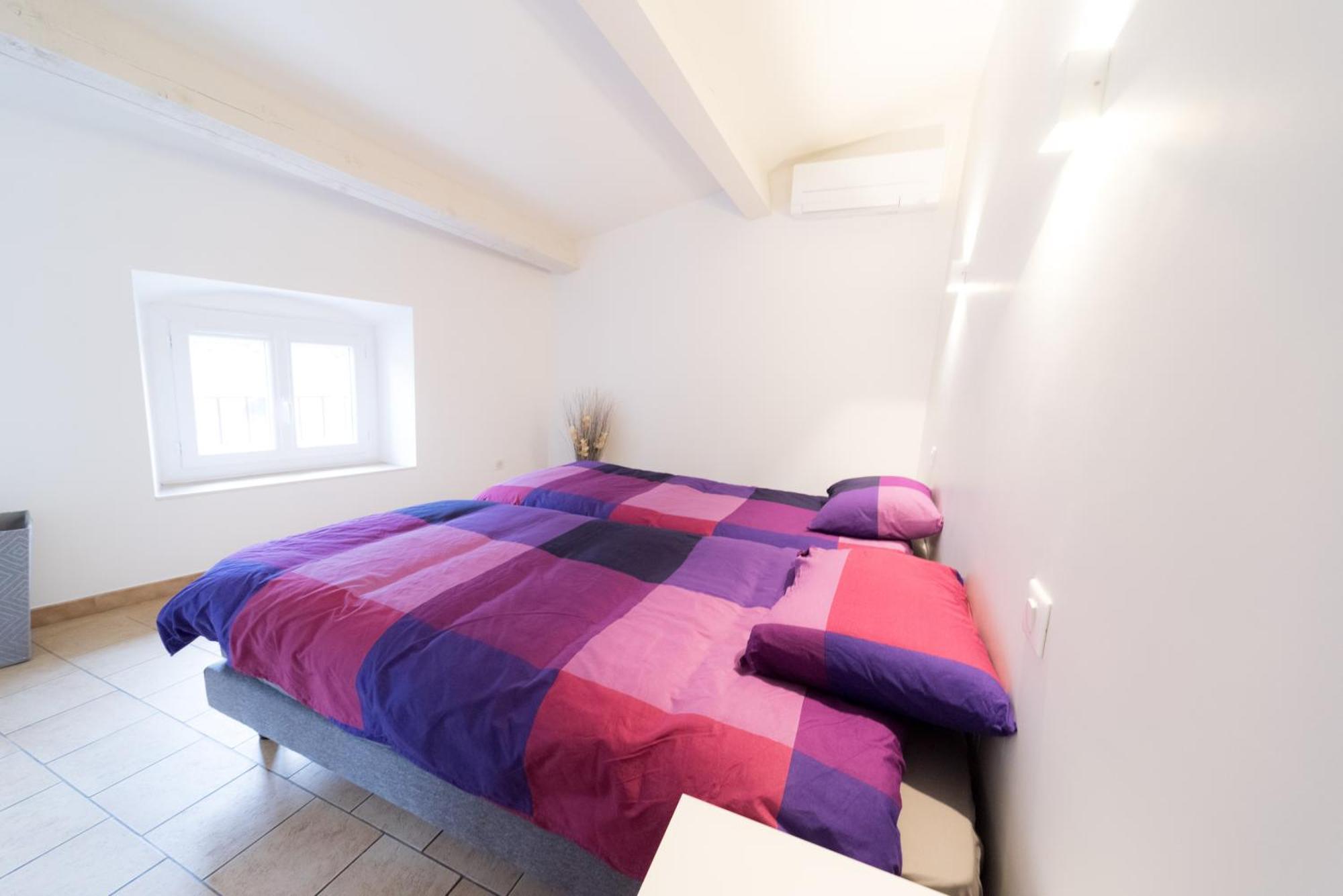Apartmán Ravissant Triplex Et Duplex Au Centre De Pont St Esprit Exteriér fotografie